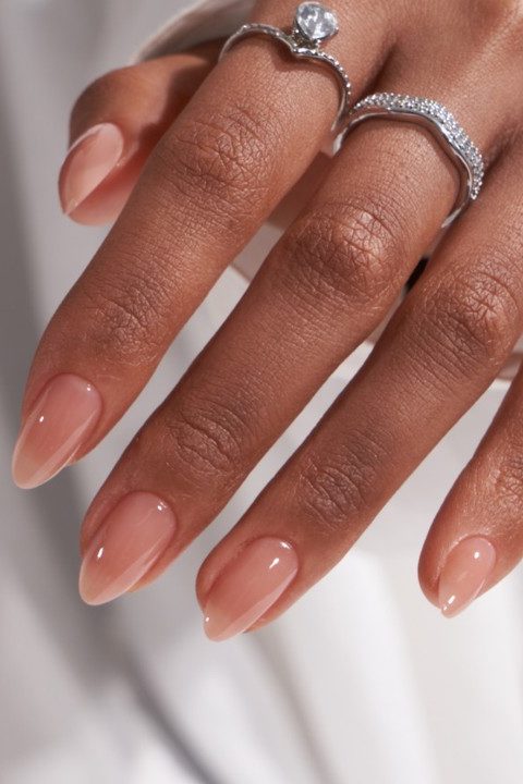 Soft nude nails, natural nails